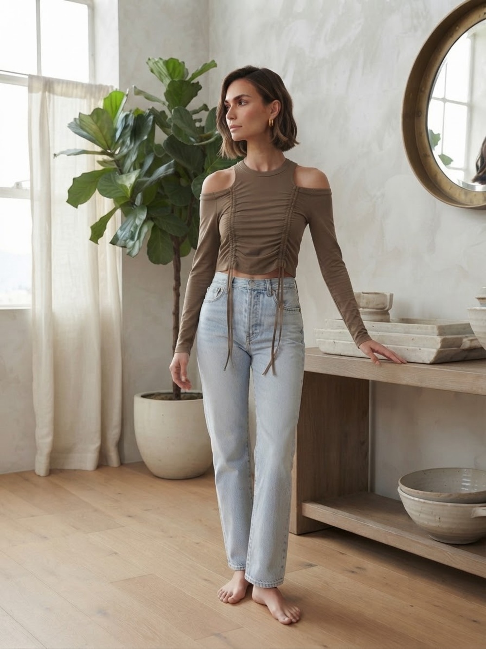 Superdown Andi Ruched Top - Picture 6 of 14